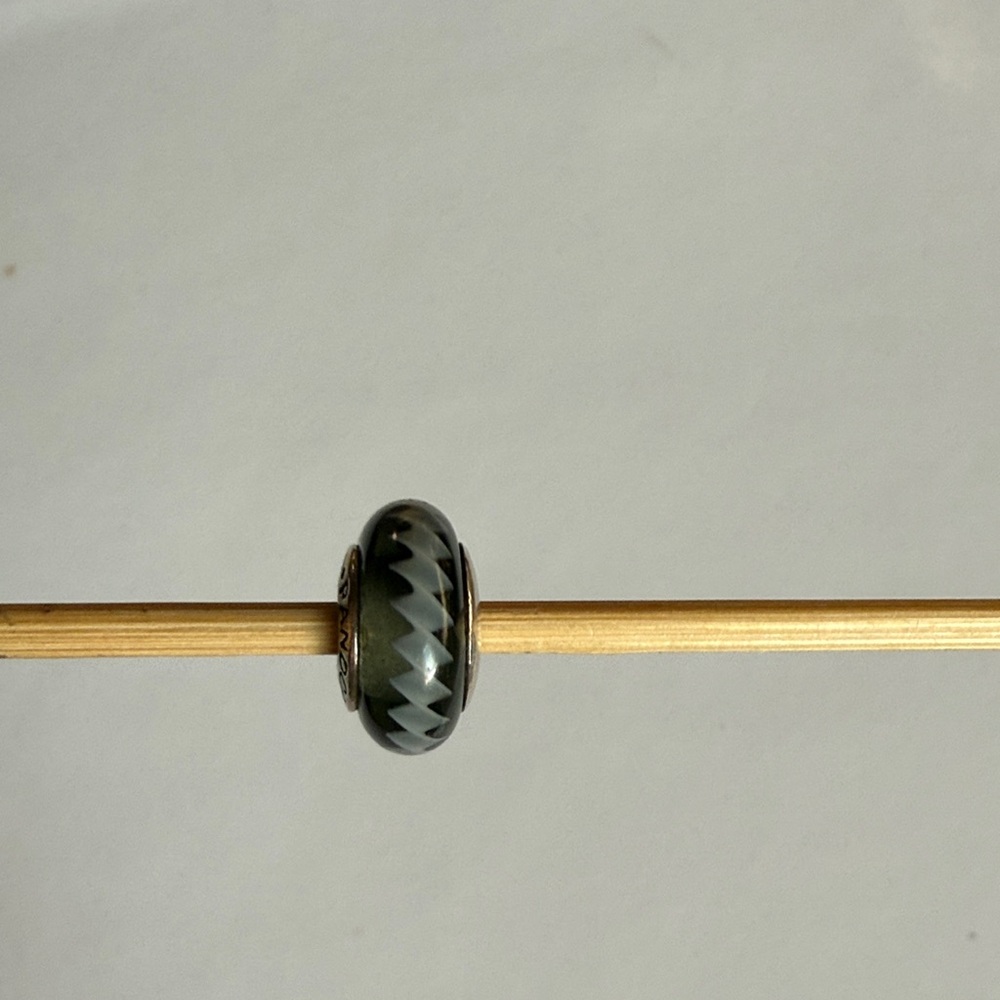 Pandora Murano glass charm